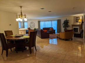 Spacious House in Fort Lauderdale - Minutes from Beach